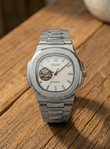 VestNaut Open Heart White