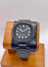 VestNaut Blacked Out